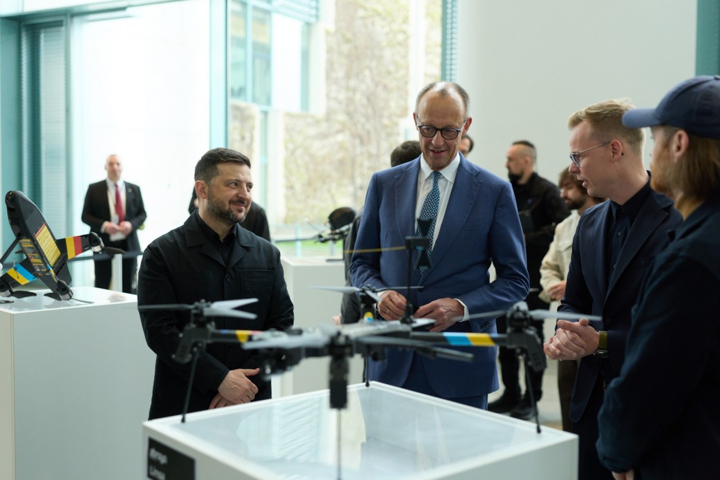 President-Zelenskyy-with-UAV-displays